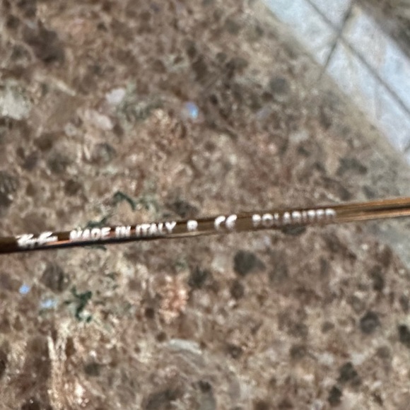 Dark Ray Ban Aviator Polarized Sun Glasses - Picture 6 of 11